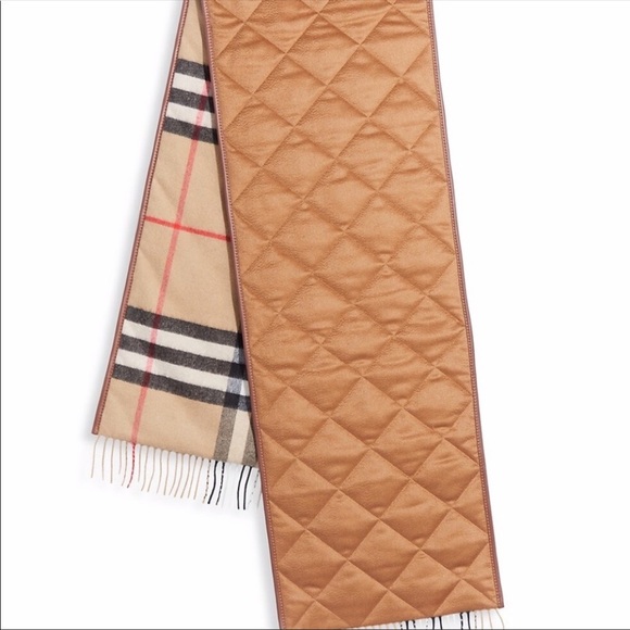 Burberry Lambskin Trim Vintage Check Cashmere - Picture 1 of 4